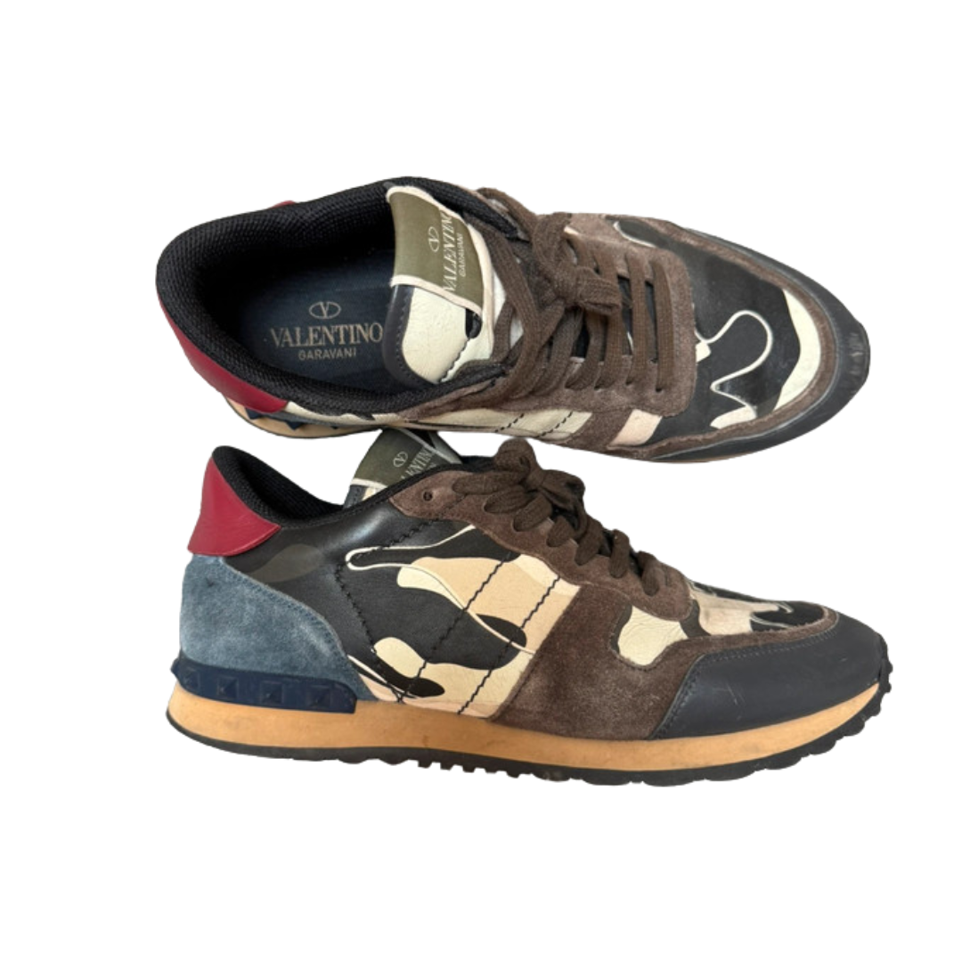 Valentino Garavani Rockrunner Sneakers (Beige)