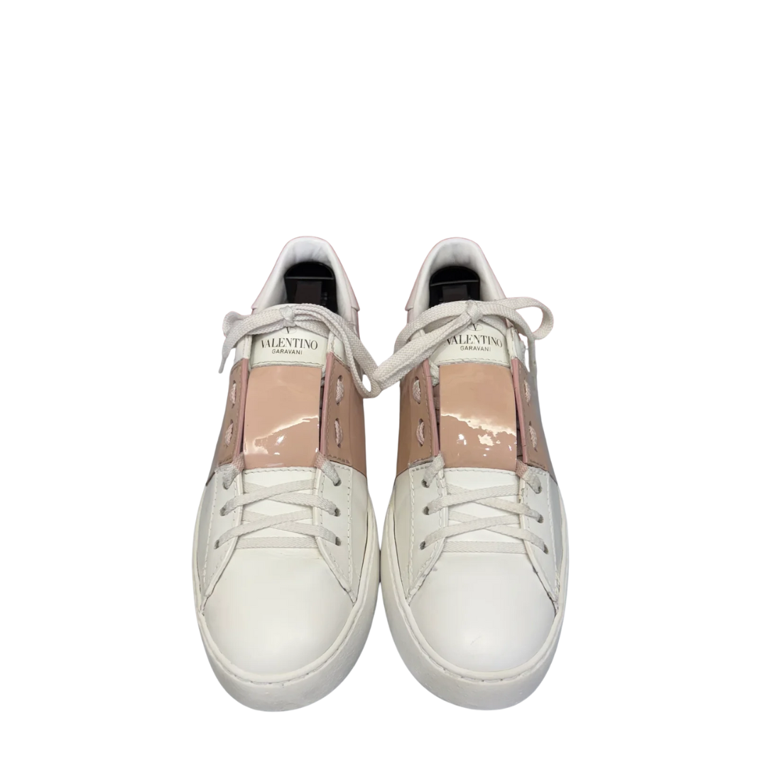 Valentino Garavani Rockstud (White) (Womens)