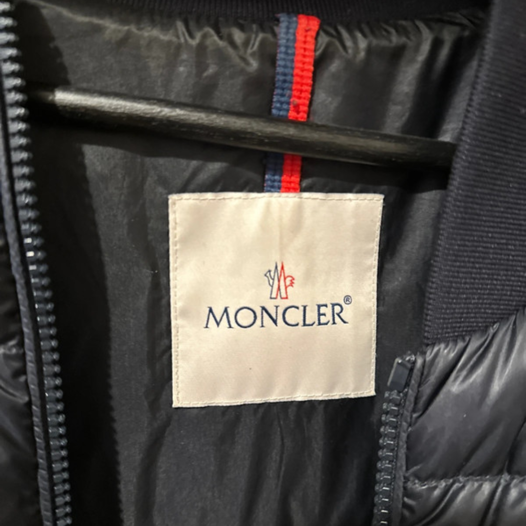 Moncler Maglia Down Jacket (Navy)
