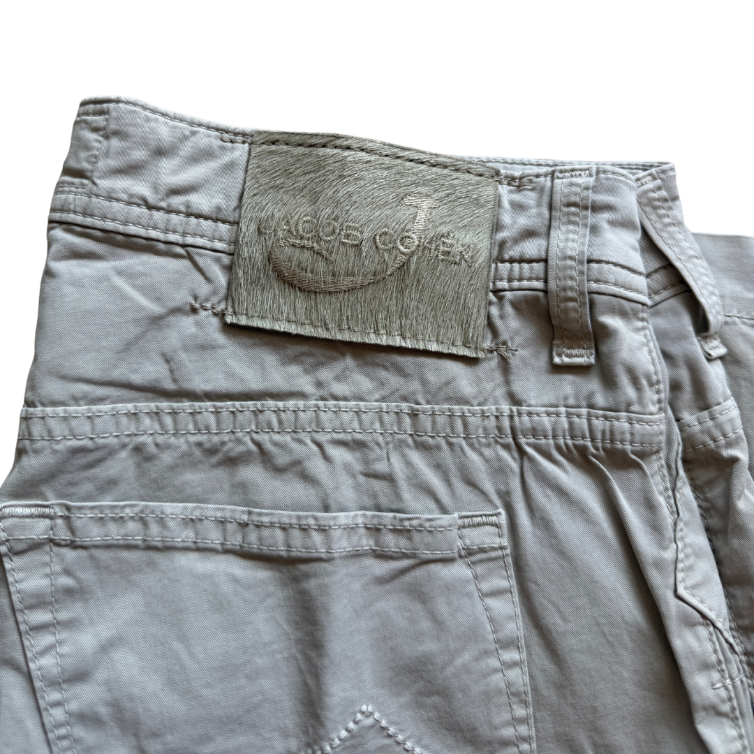Jacob Cohën 6613 Shorts (Cream)