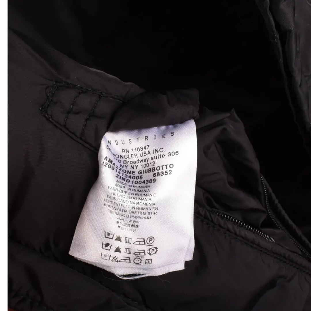 Moncler Amazzone Down Jacket (Black)