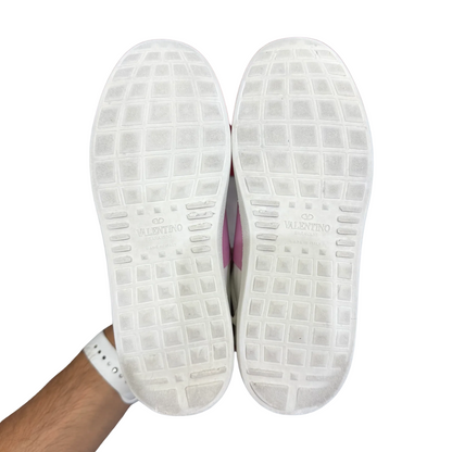 Valentino Garavani Rockstud (White Pink) (Womens)