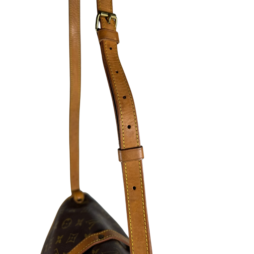 Louis Vuitton Saumur 30 Monogram Handbag (Brown) (Vintage)