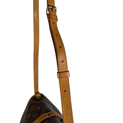 Louis Vuitton Saumur 30 Monogram Handbag (Brown) (Vintage)