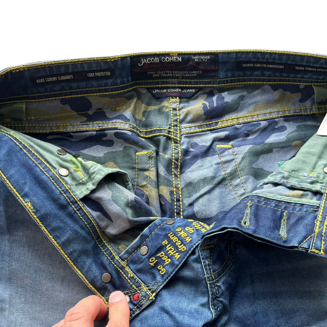 Jacob Cohën 688 Slim fit Jeans (Navy Blue)