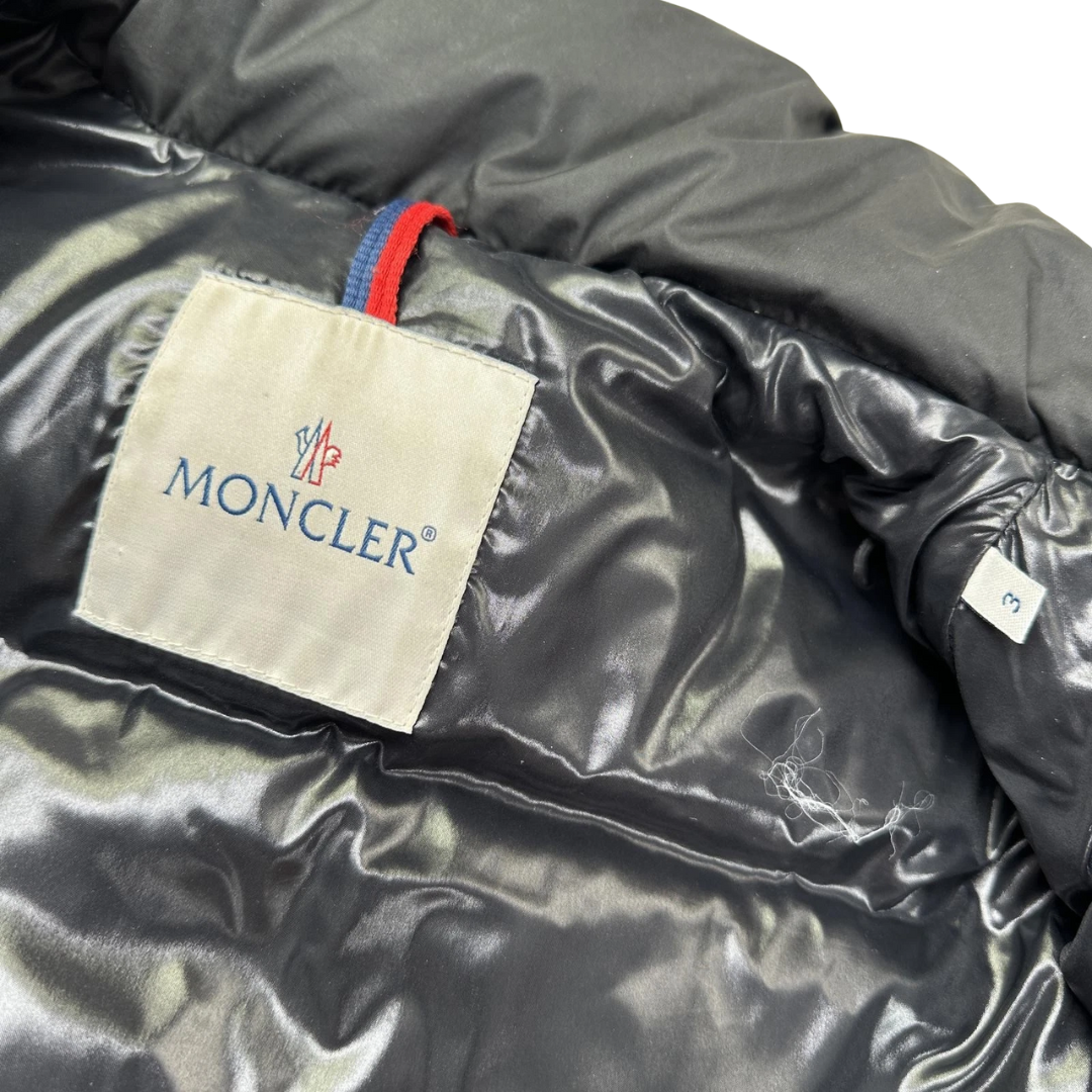 Moncler Chevalier Down Jacket (Black)