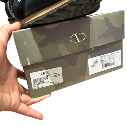 Valentino Garavani Rockrunner Sneakers (Navy)