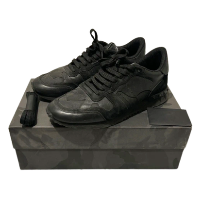 Valentino Garavani Rockrunner (Black)